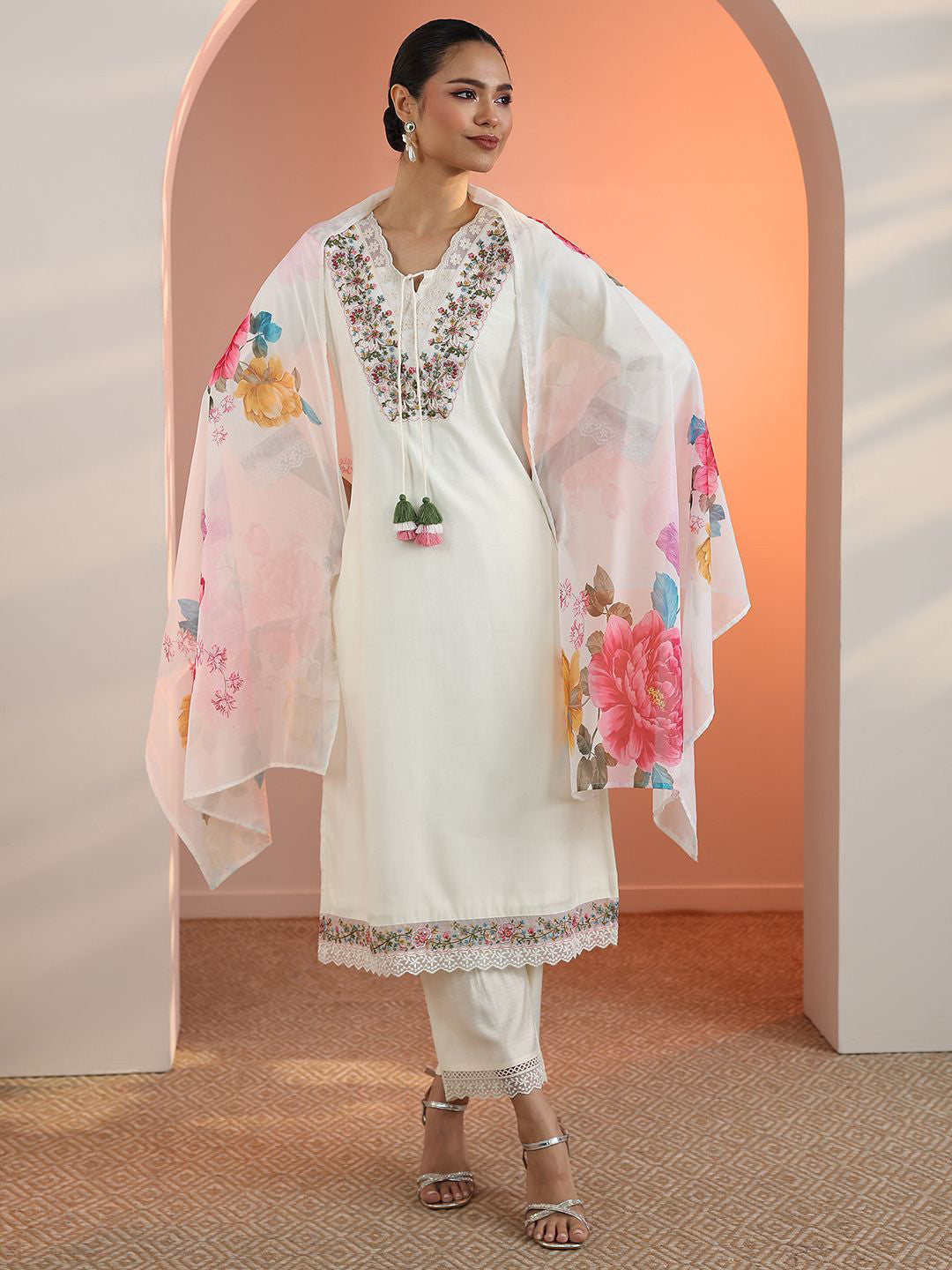 Floral Embroidered V-Neck Thread Work Straight Kurta With Trousers & Dupatta