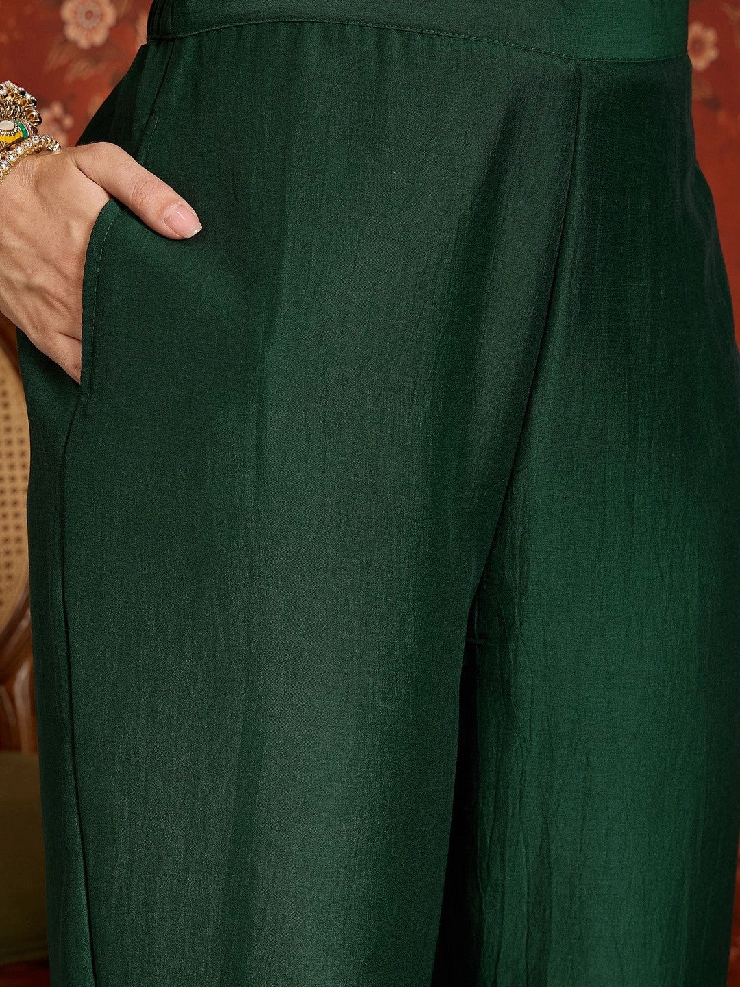 Women Ethnic Motifs Embroidered Regular Thread Work Kurta with Trousers & With Dupatta