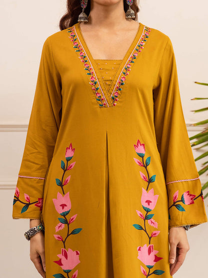 Floral Printed Square Neck Sequinned Straight Kurta With Palazzos
