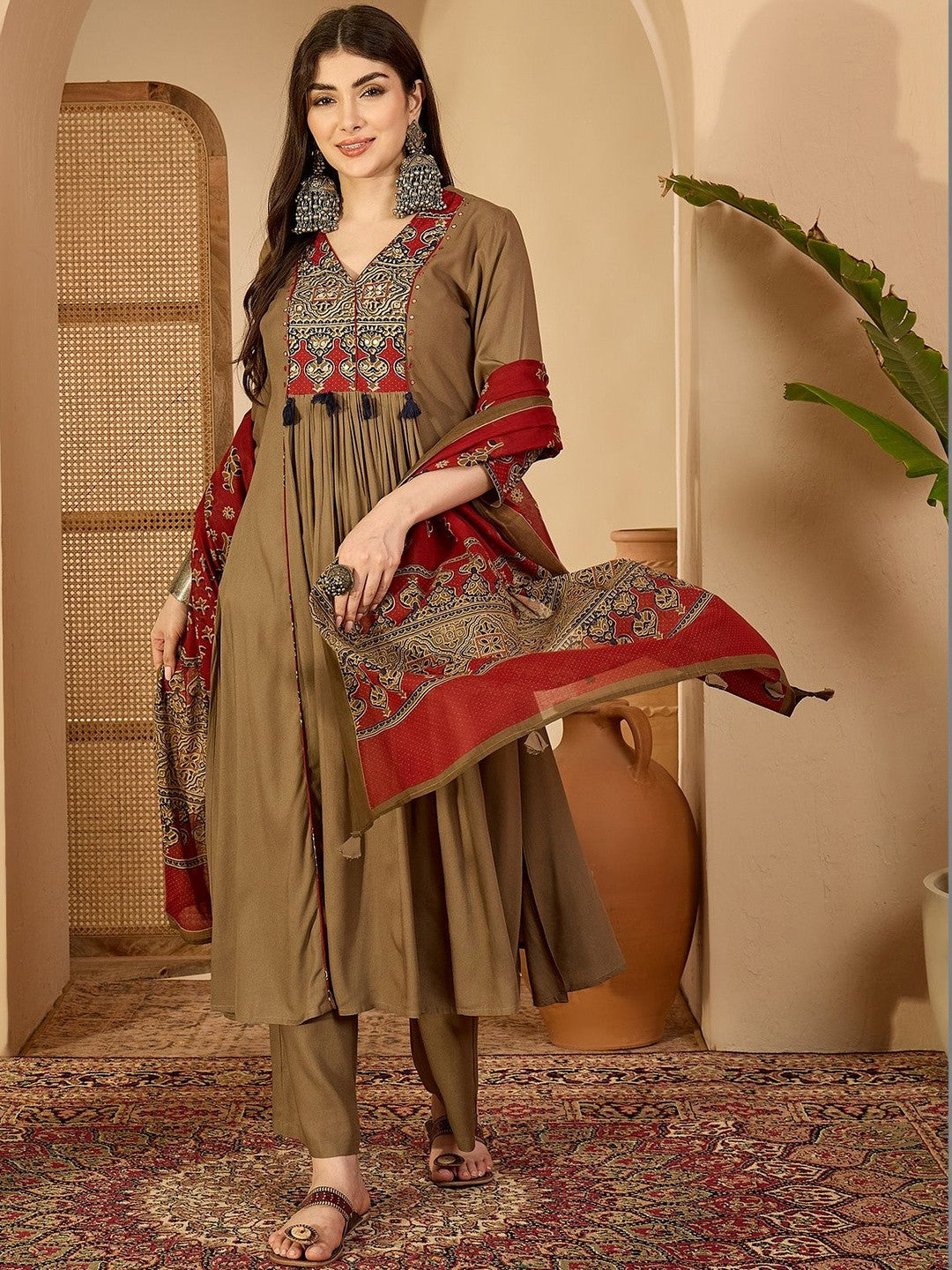 Embroidered Kurta Set