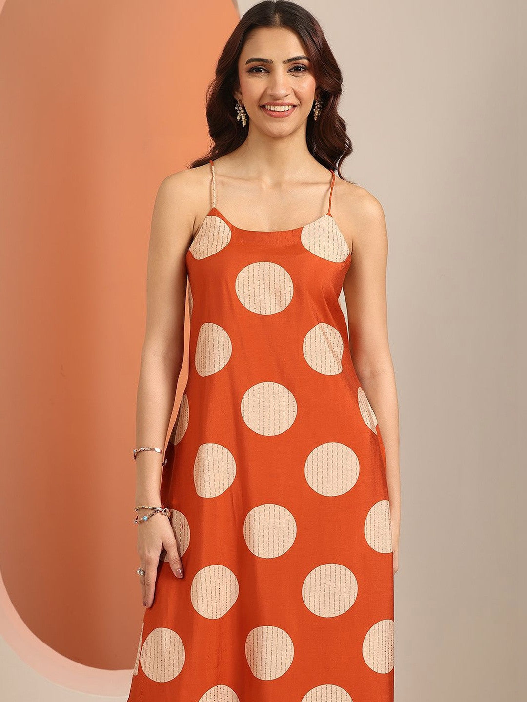 Women Printed Regular Kurta with Trousers