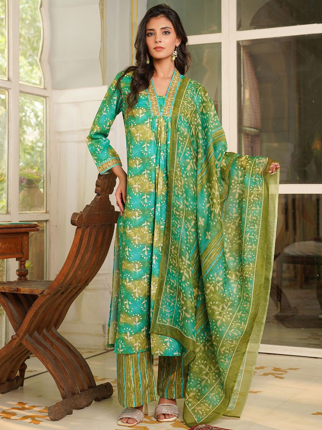 Dhiyona KL Women Ethnic Motifs Printed Kurta with Palazzo & Dupatta