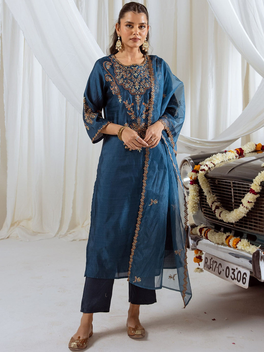 Floral Embroidered Thread Work Round Neck Kurta With Trousers & Dupatta