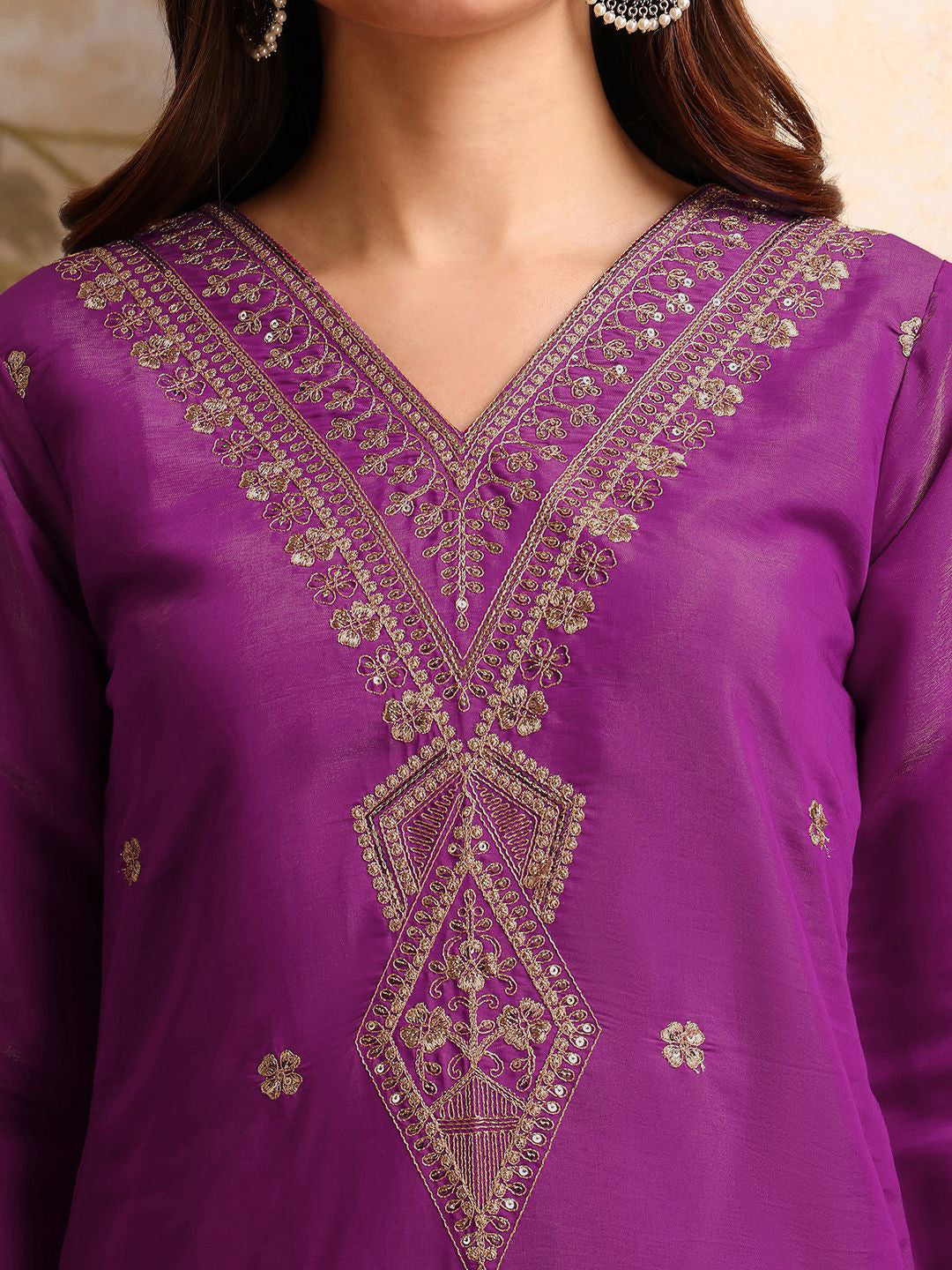 Women Embroidered Kurta Set
