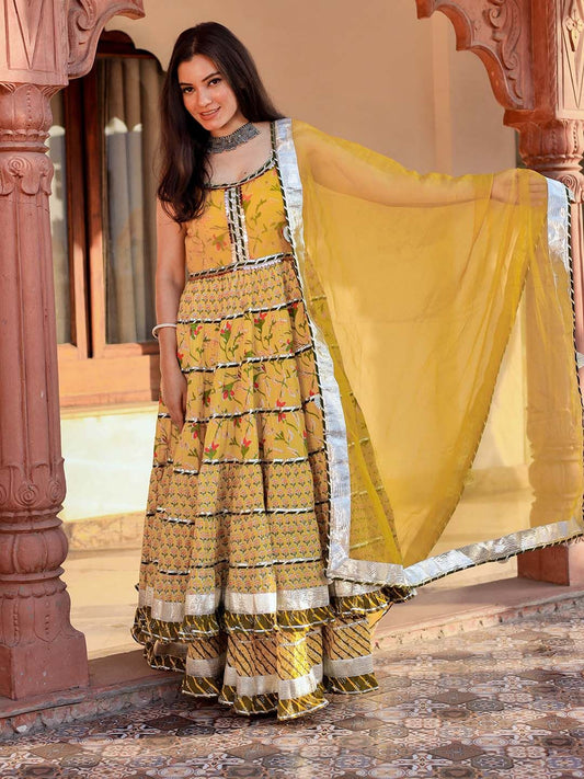 Dhiyona KL Floral Embroidered Gotta Patti Pure Cotton Anarkali Kurta With Skirt & Dupatta