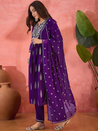 Floral Printed Notch Neck Zari Georgette Naira Cut Kurta With Trouser & Dupatta