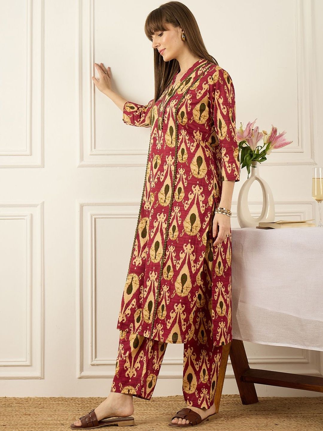 Dhiyona IE Printed V-Neck Three-Quarter Sleeves Pure Cotton Top With Trousers