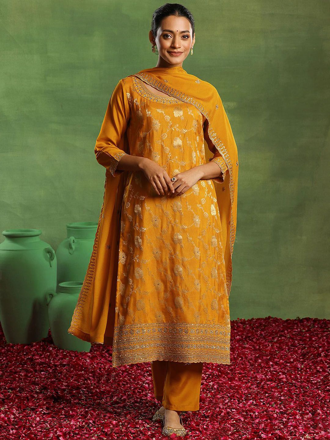 Dhiyona LL Women Floral Regular Kurta with Palazzos & With Dupatta