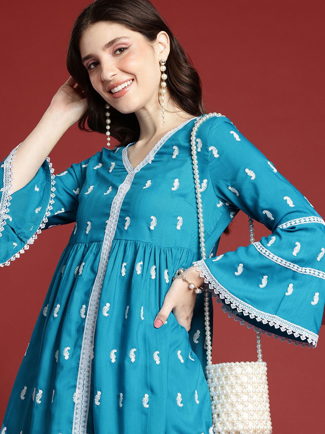 Dhiyona AN Ethnic Motifs Embroidered Kurta with Sharara