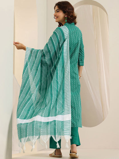 Chevron Embroidered Thread Work V Neck Kurta With Trousers & Dupatta