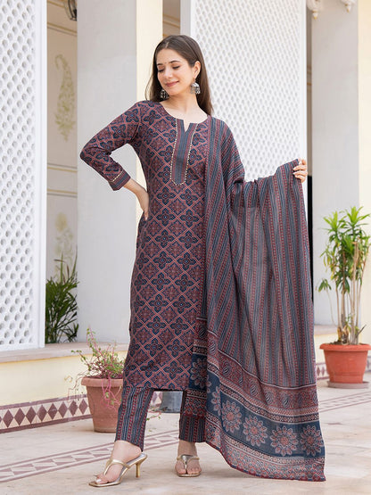 Dhiyona KL Ethnic Motifs Printed Regular Gotta Patti Straight Kurta with Trousers & Dupatta