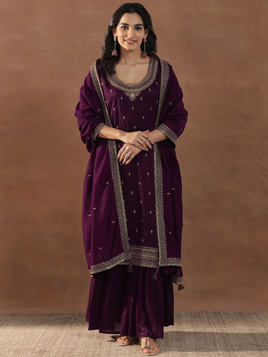 Dhiyona LL Women Floral Embroidered Regular Kurta with Sharara & With Dupatta