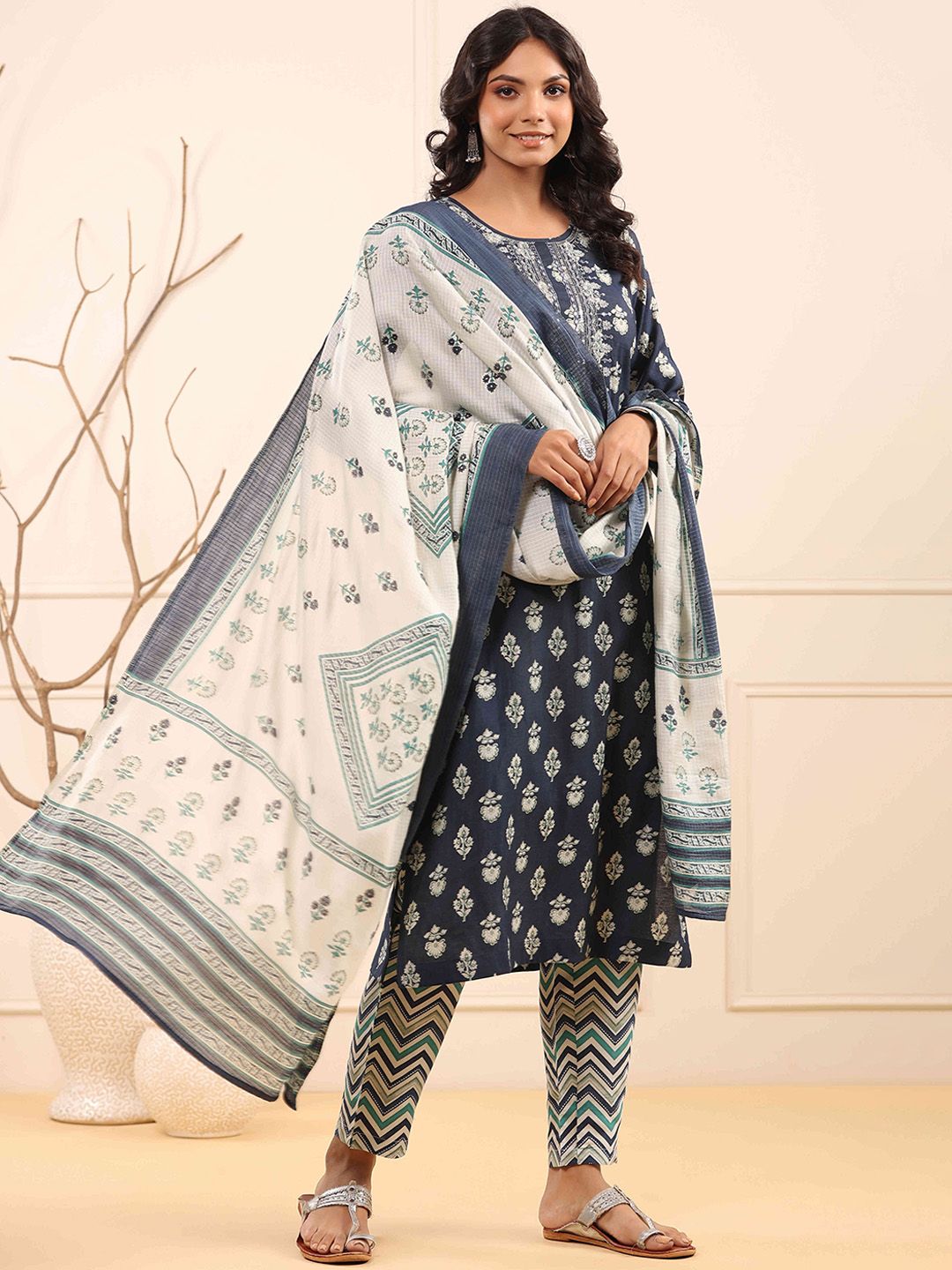 Dhiyona RR Women's Floral Embroidered Kurta with Trousers & Dupatta