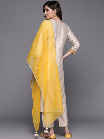 Dhiyona IE Embroidered Round Neck Three-Quarter Sleeves Sequinned Liva Kurta Set