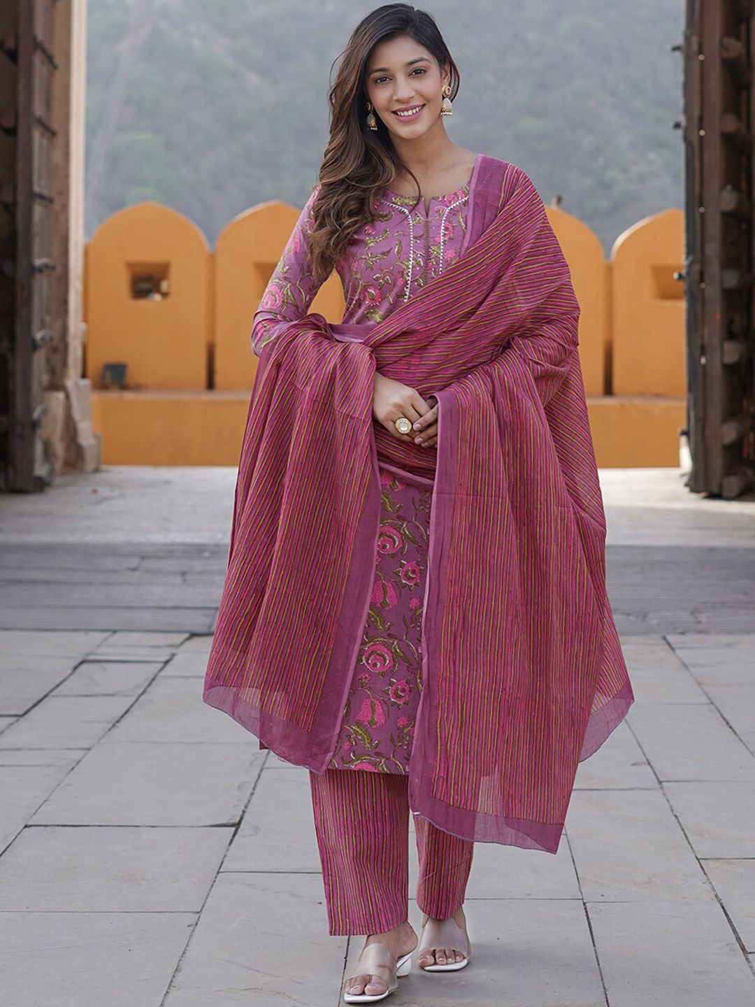 Dhiyona KL Floral Printed Pure Cotton Kurta with Trousers & With Dupatta