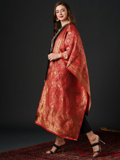 Dhiyona IE Ethnic Motifs Yoke Design Zari Kurta & Trousers With Dupatta