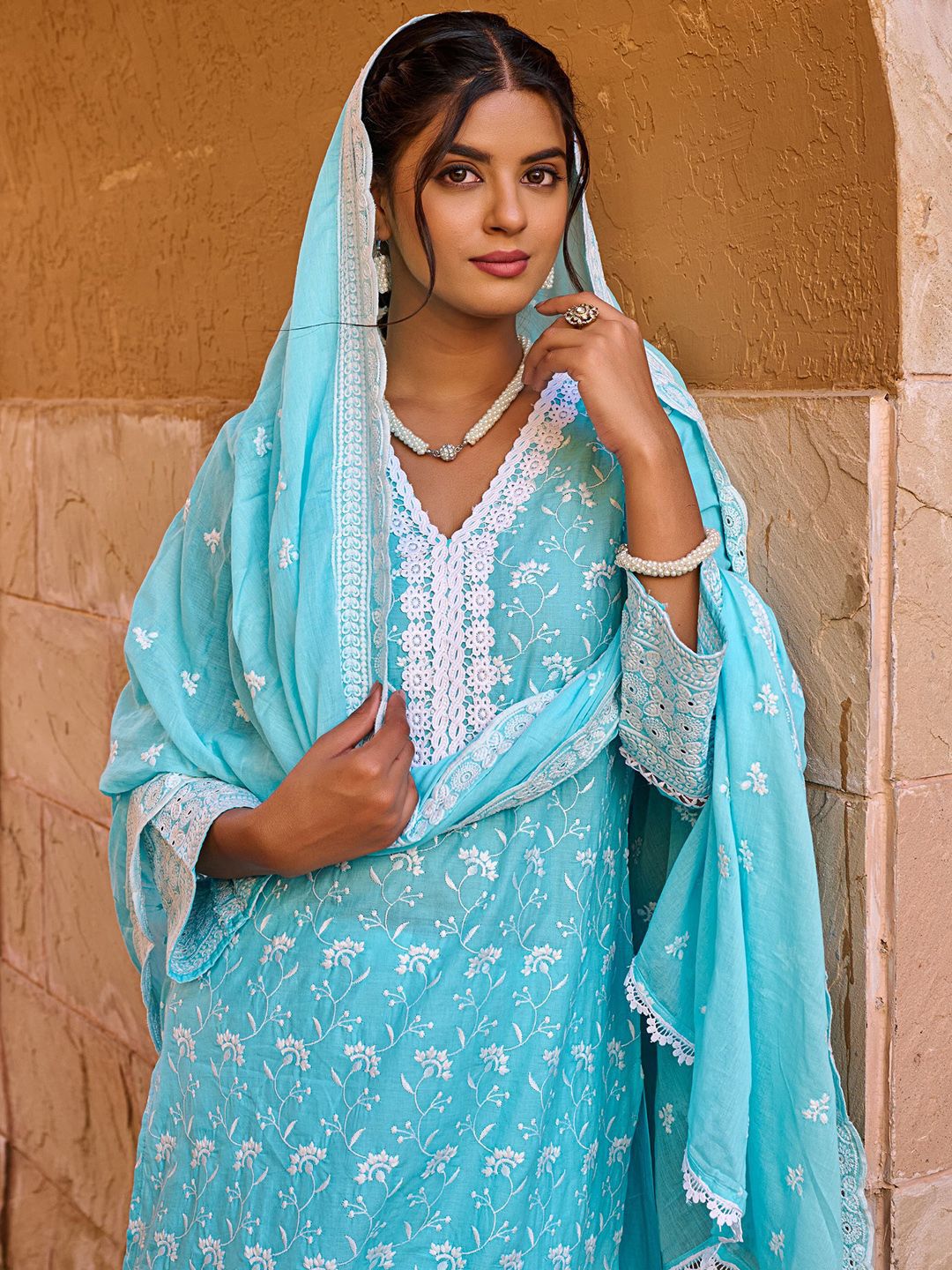 Dhiyona IE Floral Embroidered Thread Work Pure Cotton Straight Kurta With Trousers & Dupatta