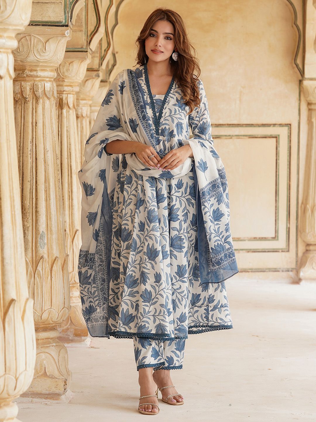 Dhiyona KL Floral Printed Regular Pure Cotton Kurta & Trousers With Dupatta