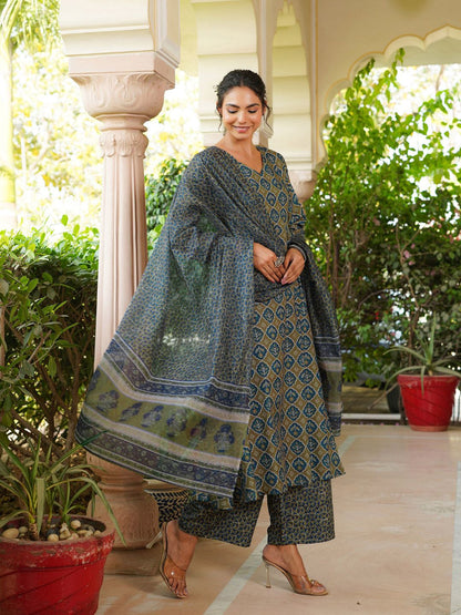Dhiyona KL Women Floral Printed Kurta with Palazzo & Dupatta
