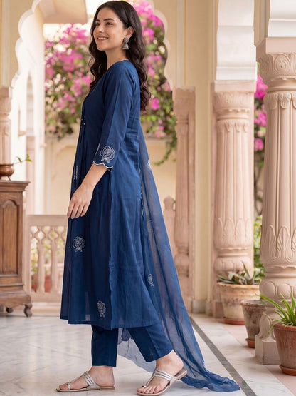Women Floral Embroidered Regular Thread Work Kurta with Trousers & With Dupatta