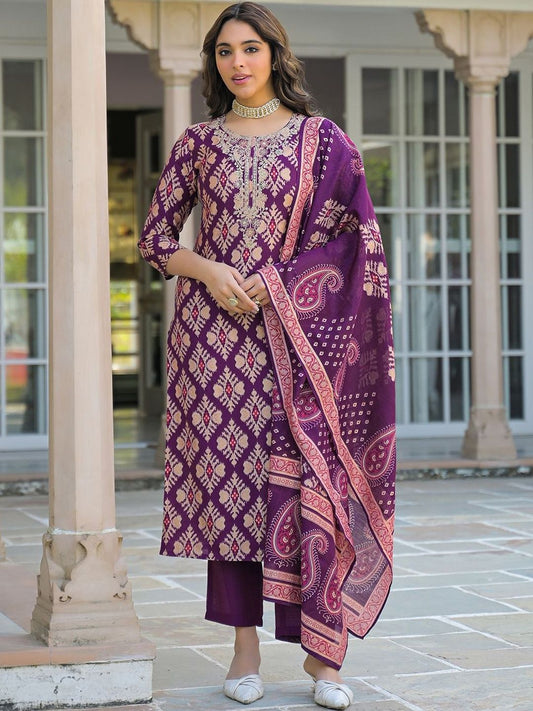 Dhiyona KL Women Ethnic Motifs Printed Regular Thread Work Kurta with Trousers & With Dupatta