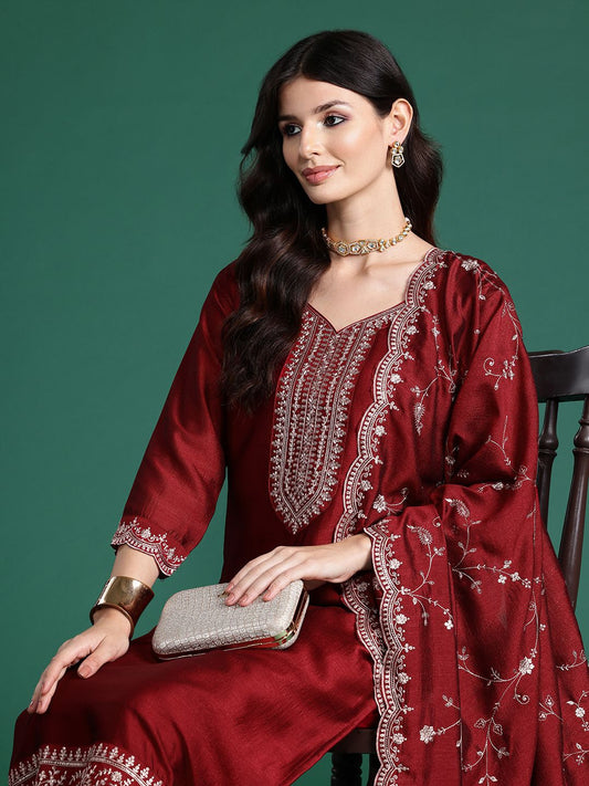 Ethnic Motifs Embroidered Sequinned Kurta with Trousers & Dupatta