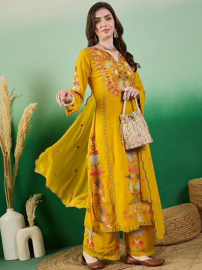 Dhiyona KL Floral Embroidered Thread Work Kurta With Palazzo & Dupatta