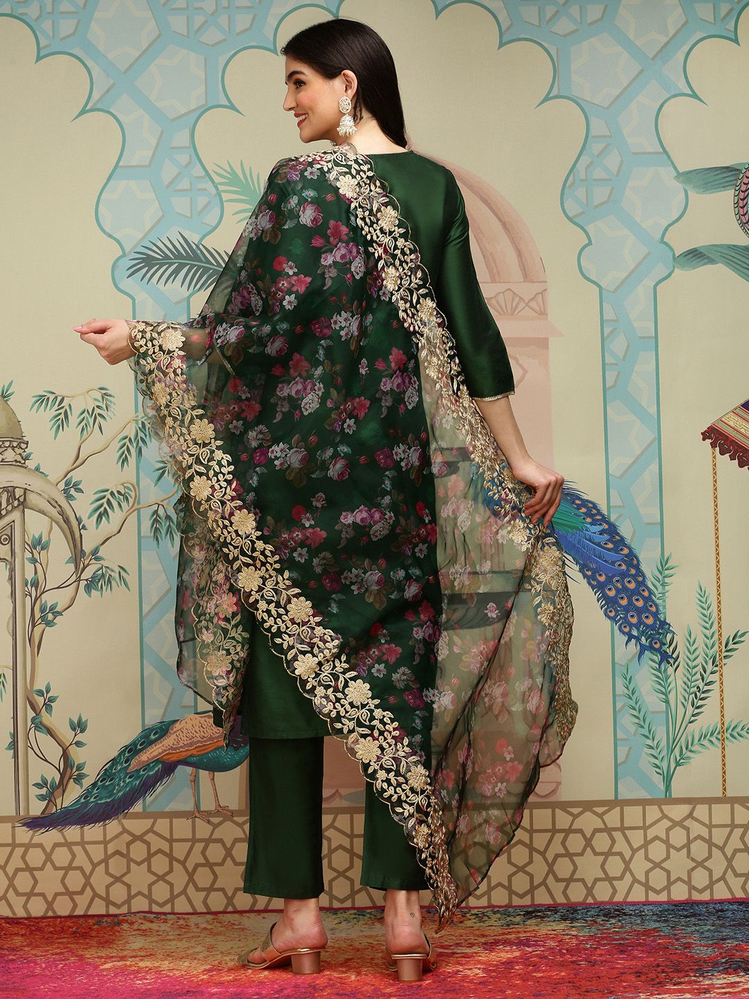 Dhiyona IS Women's Green Thread Work Silk Crepe Straight Kurta With Trousers & Dupatta