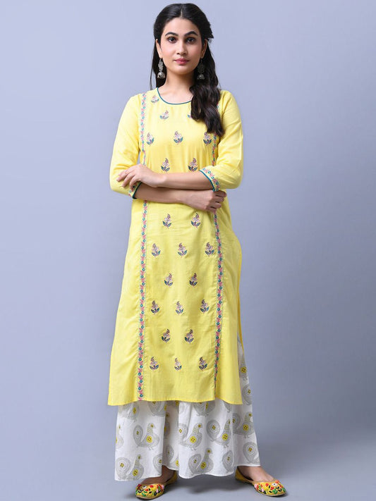 Dhiyona AN Women Floral Embroidered Regular Thread Work Kurta with Sharara