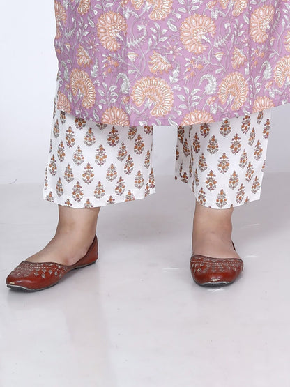 Dhiyona KL Plus Size Floral Printed Pure Cotton Kurta with Trousers & Dupatta