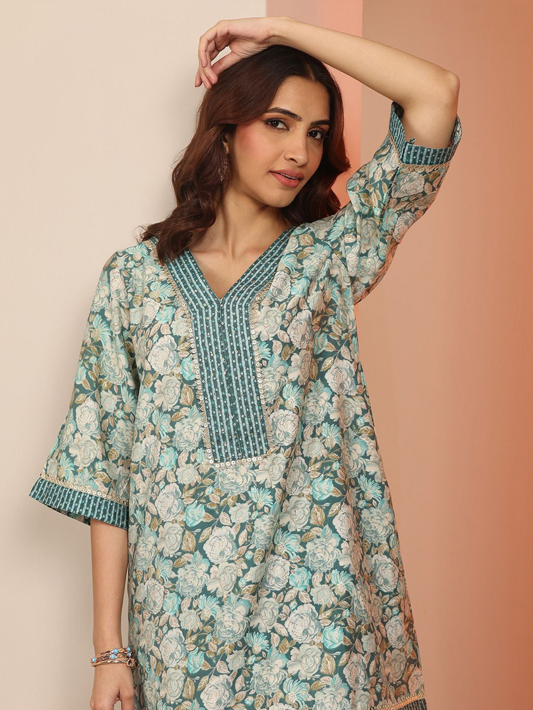 Women Floral Printed Regular Gotta Patti Kurti with Dhoti Pants
