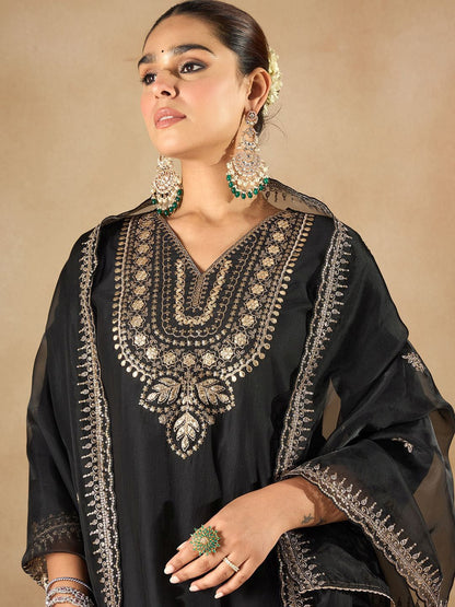 Dhiyona IE Women Ethnic Motifs Embroidered Regular Liva Kurta with Trousers & With Dupatta