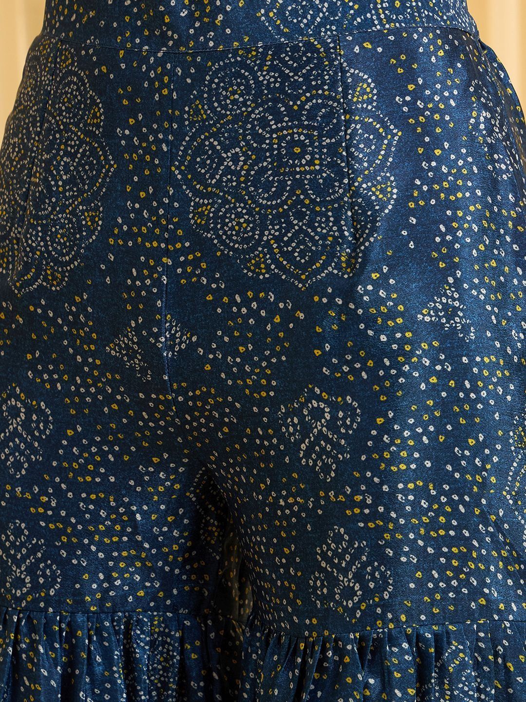 Dhiyona CH Women Ethnic Motifs Printed Regular Thread Work Kurta with Sharara & With Dupatta