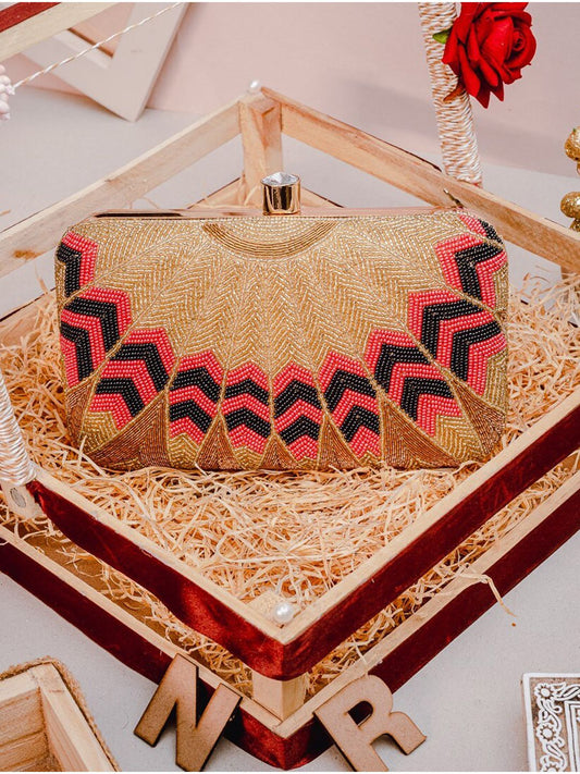 Dhiyona NR Women Embroidered Box Clutch