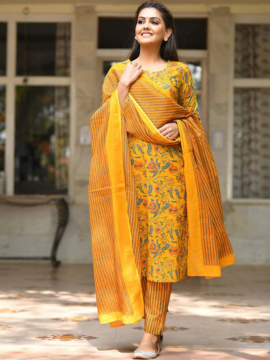 Dhiyona KL Floral Printed Gotta Patti Regular Pure Cotton Kurta With Trousers & Dupatta