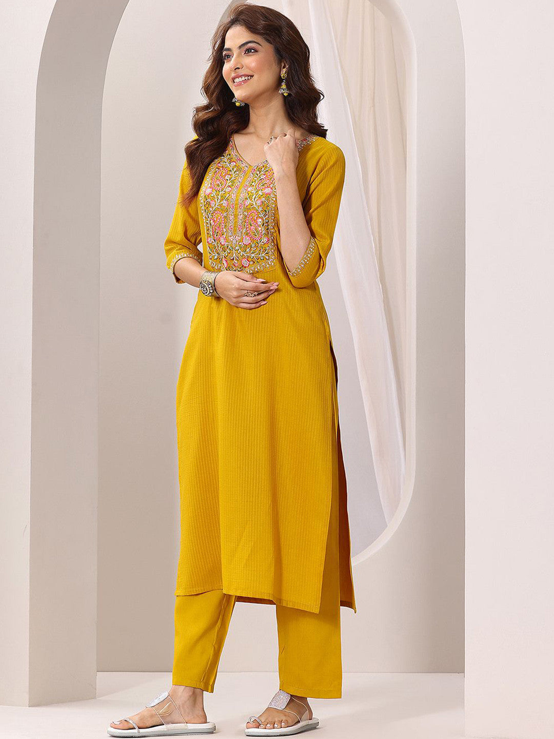 Women Floral Yoke Design Regular Sequinned Kurta with Trousers & With Dupatta
