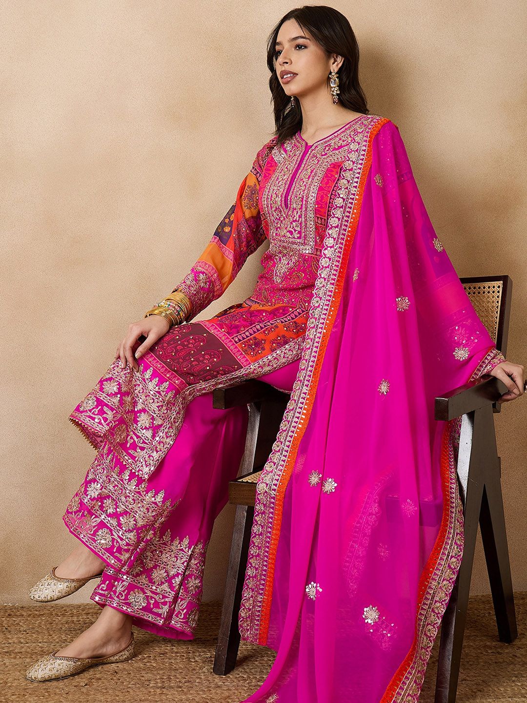 Dhiyona KL Floral Embroidered Regular Beads & Stones Kurta With Palazzos & Dupatta