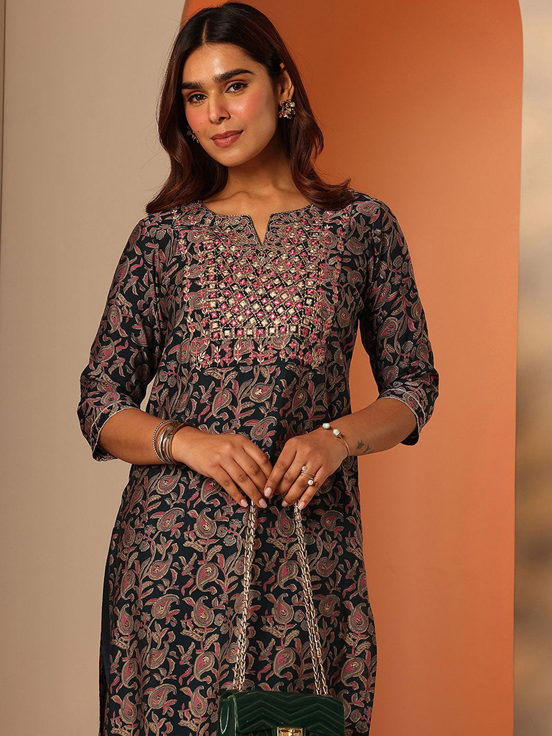 Paisley Printed Notch Neck Thread Work Straight Kurta With Trousers