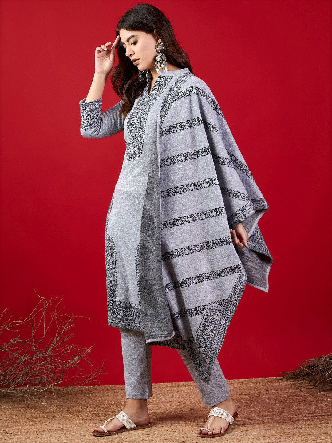 Floral Printed Mandarin Collar Kurta & Trousers with Dupatta Set