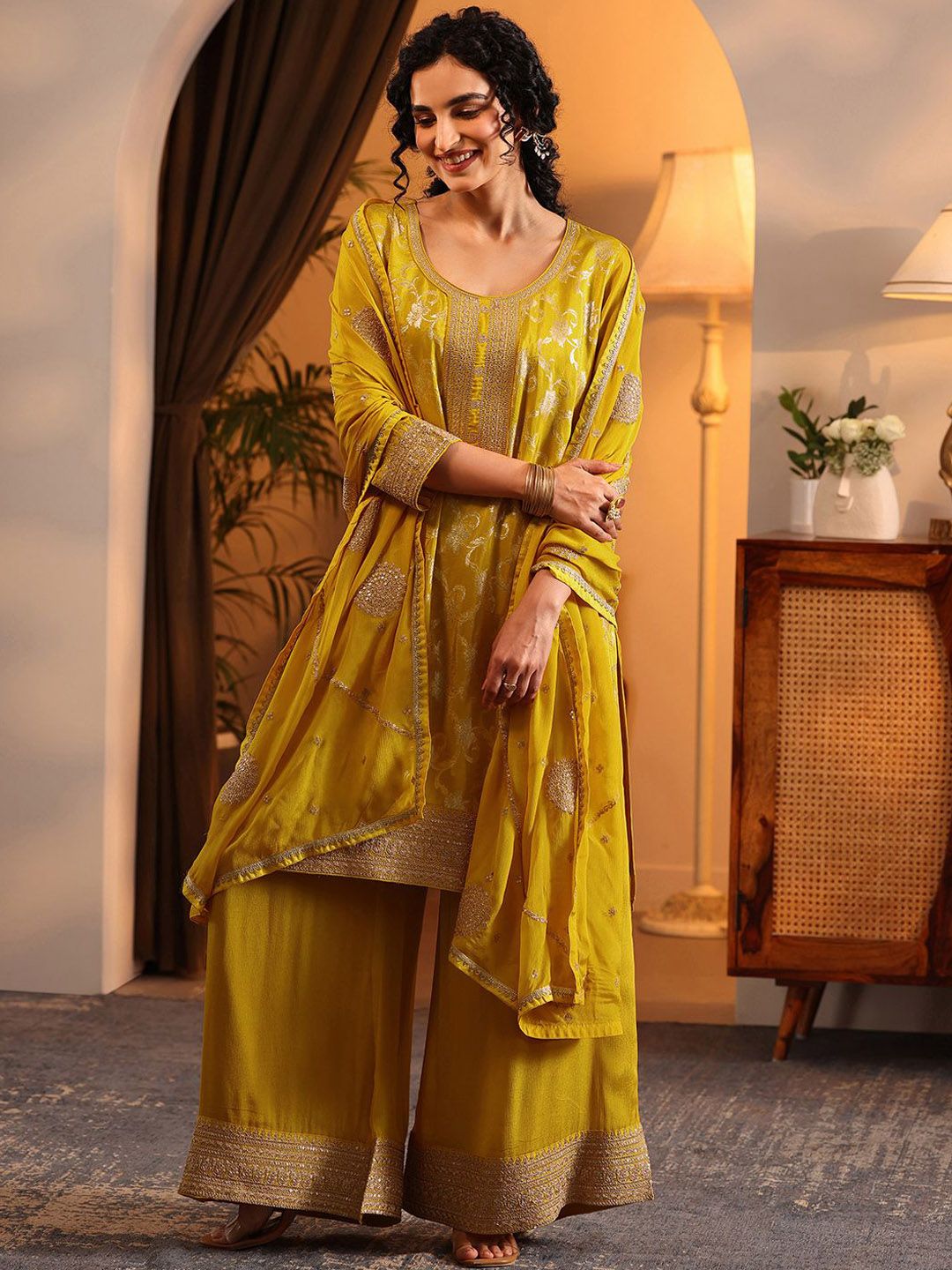 Dhiyona LL Women Ethnic Motif Woven Design Sequinned Kurta with Palazzos & Dupatta