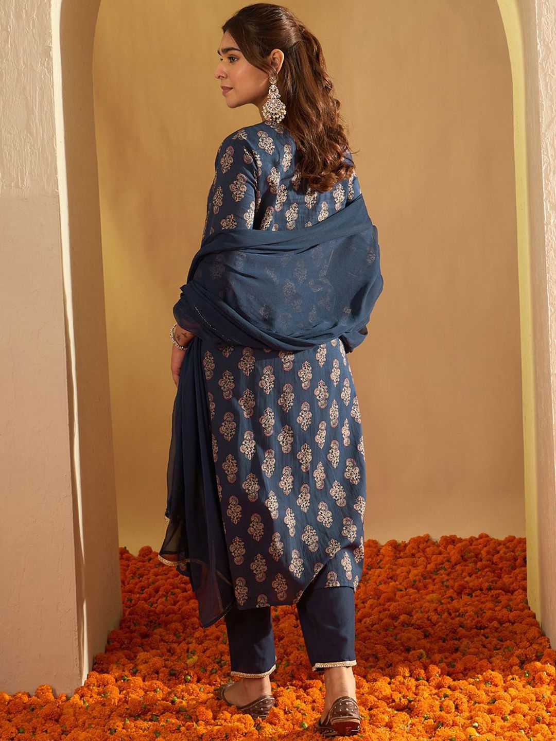 Dhiyona IE Ethnic Motifs Printed Sequinned Pure Cotton Kurta with Palazzos & Dupatta