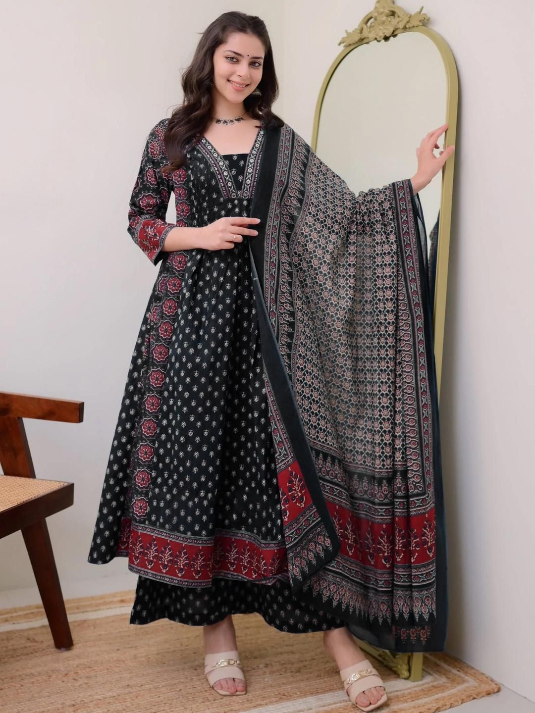 Dhiyona KL Women Printed Anarkali Kurta With Palazzos And Dupatta