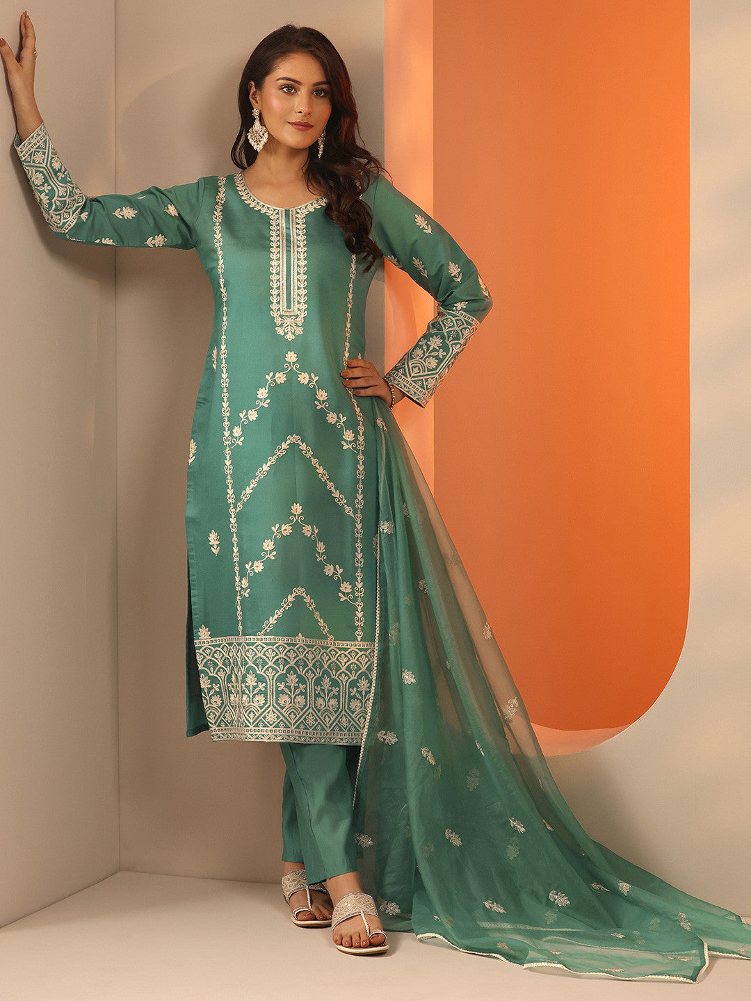 Floral Embroidered Thread Work Round Neck Kurta With Trousers & Dupatta