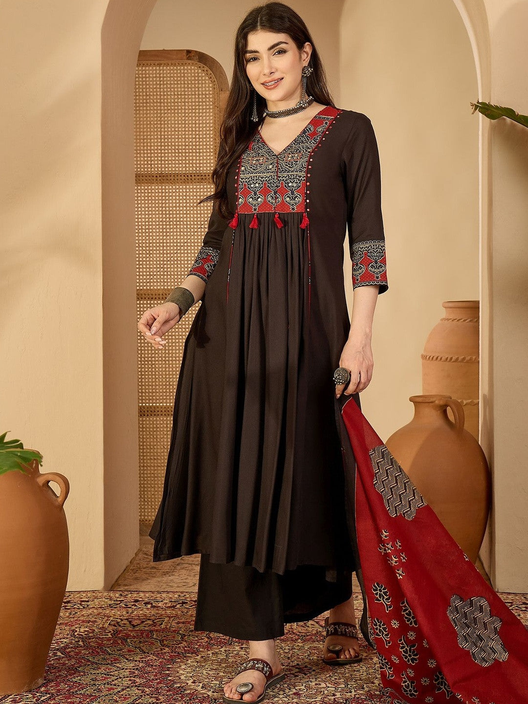 Embroidered Kurta Set