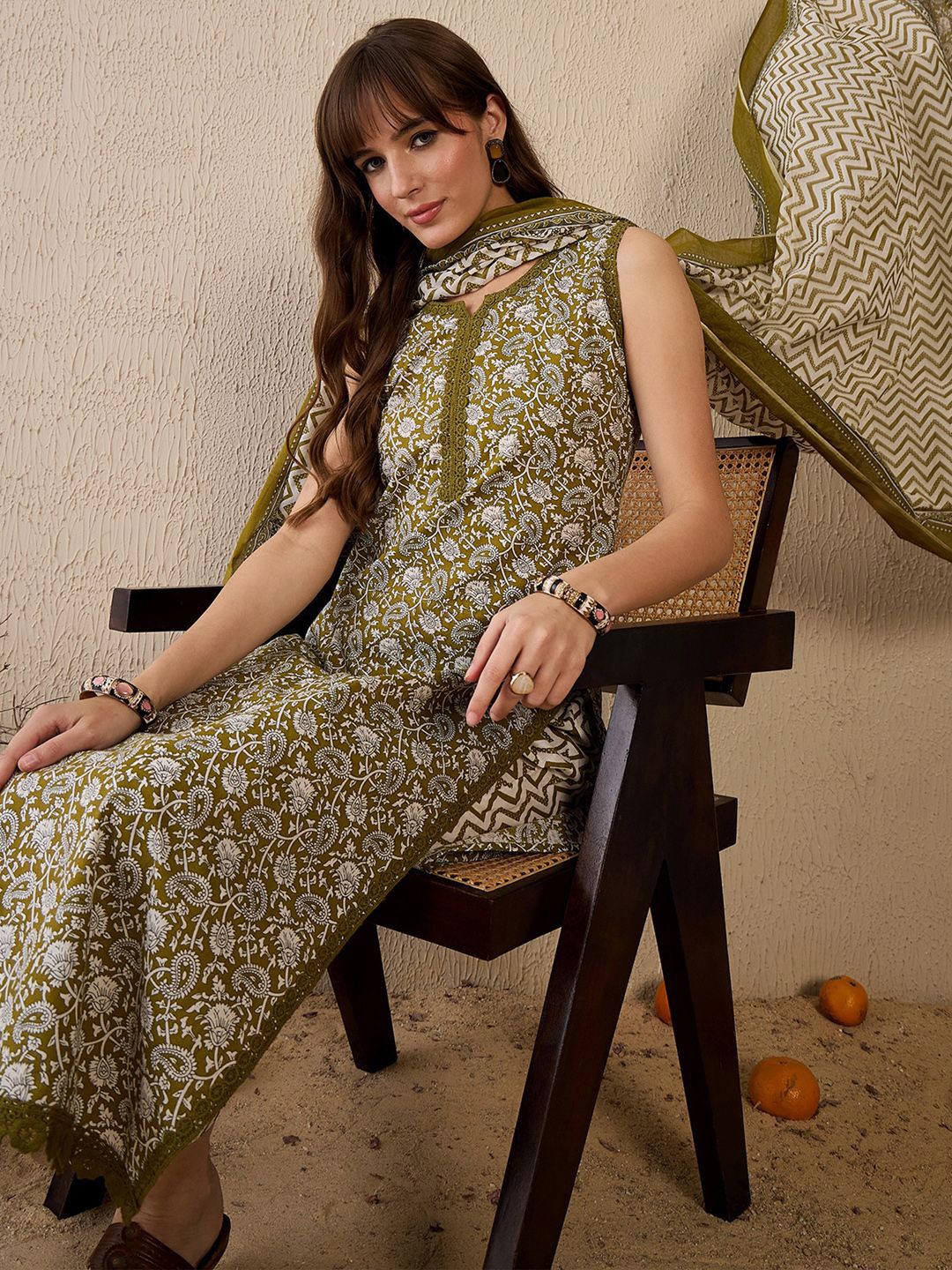 Dhiyona IE Women Ethnic Motifs Printed Regular Pure Cotton Kurta with Trousers & With Dupatta
