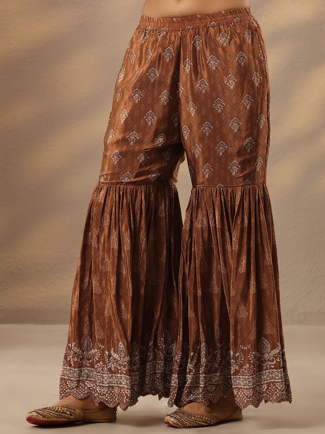 Dhiyona LL Women Ethnic Motifs Embroidered Regular Thread Work Silk Crepe Kurta with Sharara & With Dupatta
