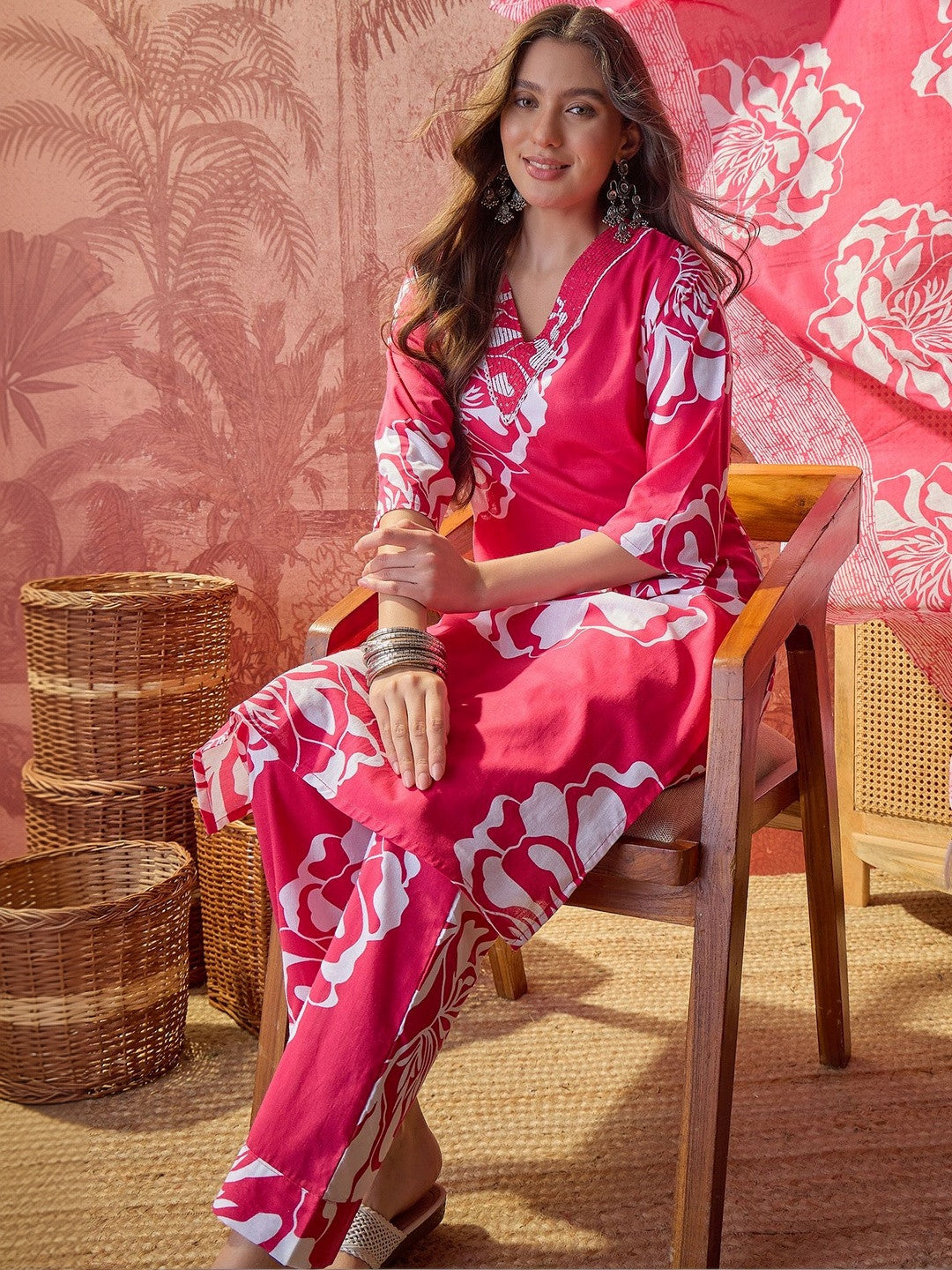 Ethnic Embroidered Kurta With Trousers & Tasseled Dupatta