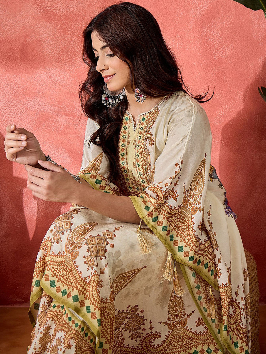 Dhiyona SN Women Floral Embroidered Kaftan Kurta with Trousers