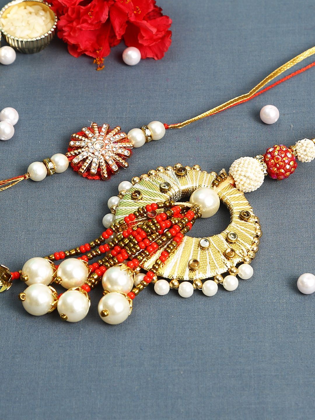 Dhiyona Rakhi