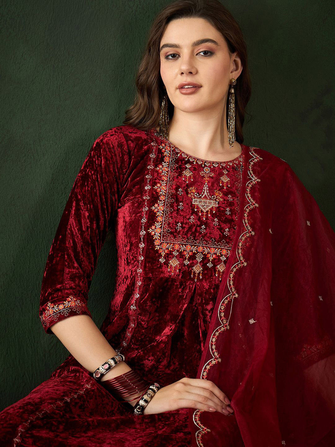 Dhiyona SN Embroidered A-Line Kurta & Trousers With Dupatta